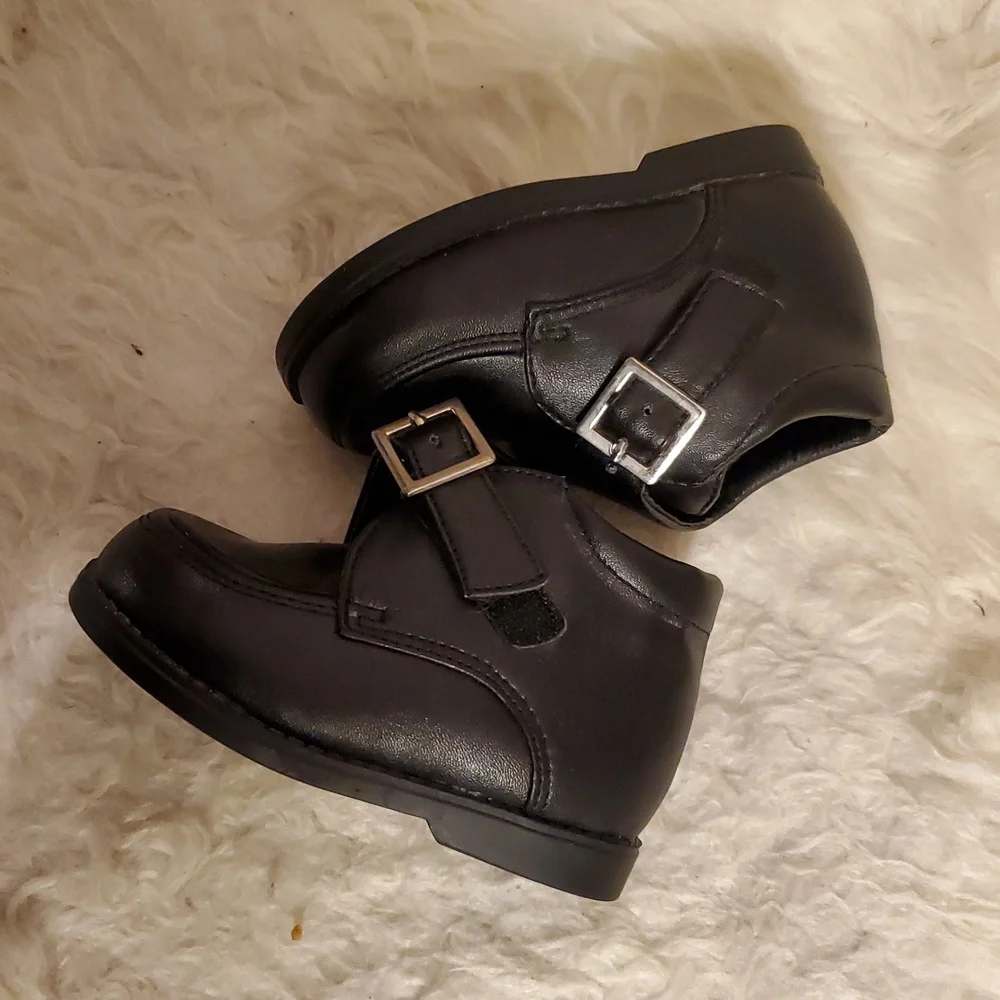 NWT Danuccelli Baby Boys Black Buckle Shoes - Size 4